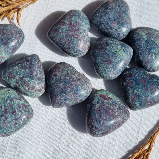 Ruby Kyanite Heart - 28-30mm - Sparrow and Fox