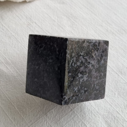 Indigo Gabbro Cube - Madagascar - 443g