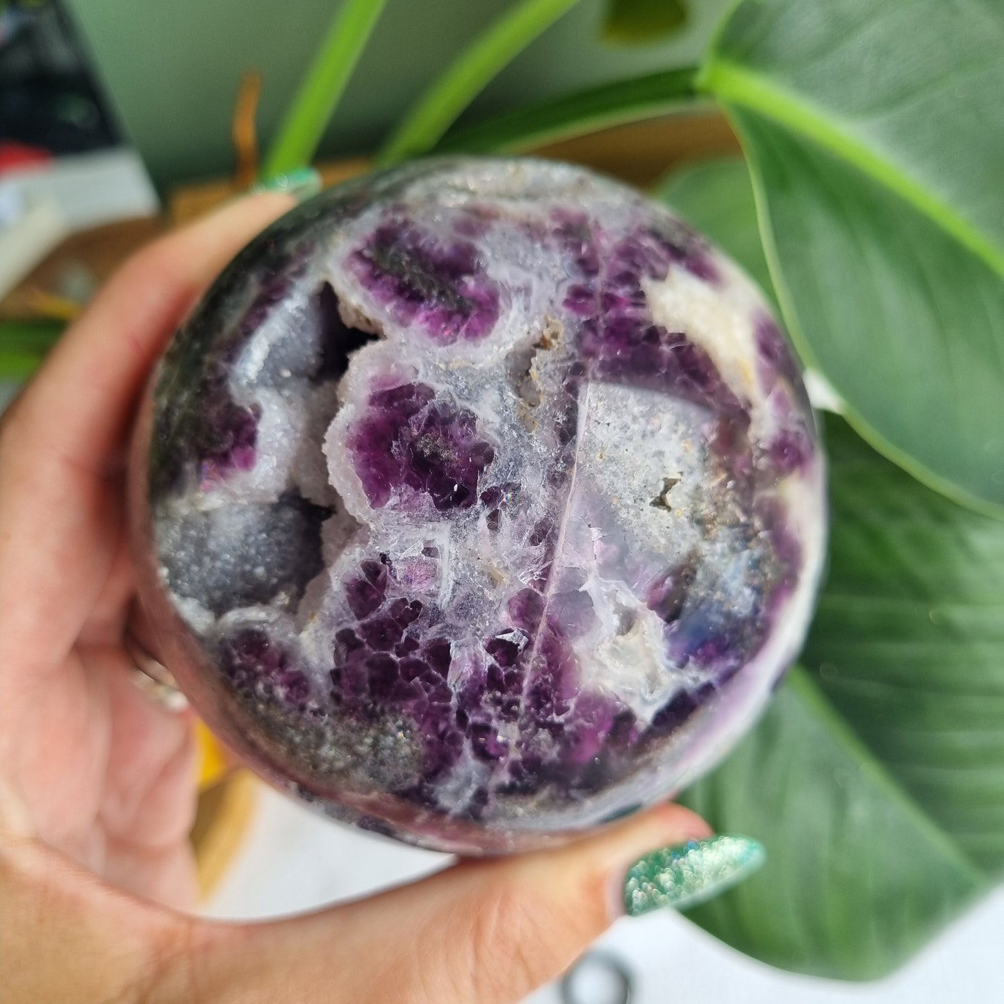 Druzy Amethyst Sphere - 1.02Kg