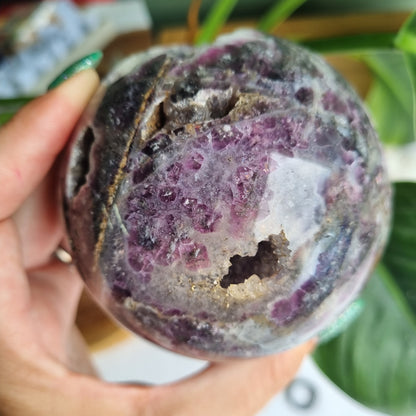 Druzy Amethyst Sphere - 908g