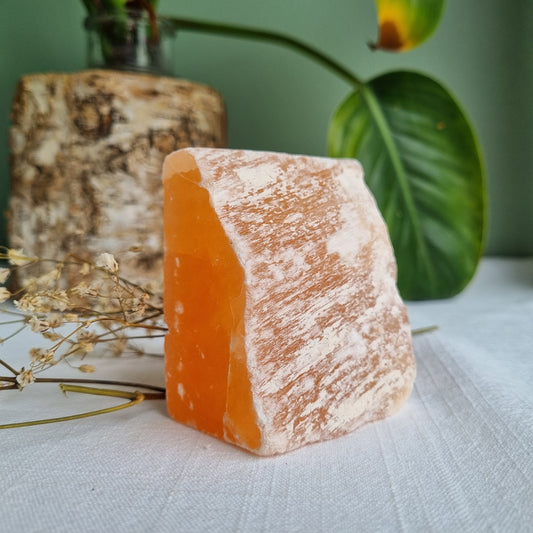 Orange Selenite Raw - Morocco - 333g