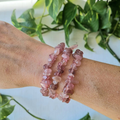 Strawberry Quartz Chip Bracelet - Sparrow and Fox